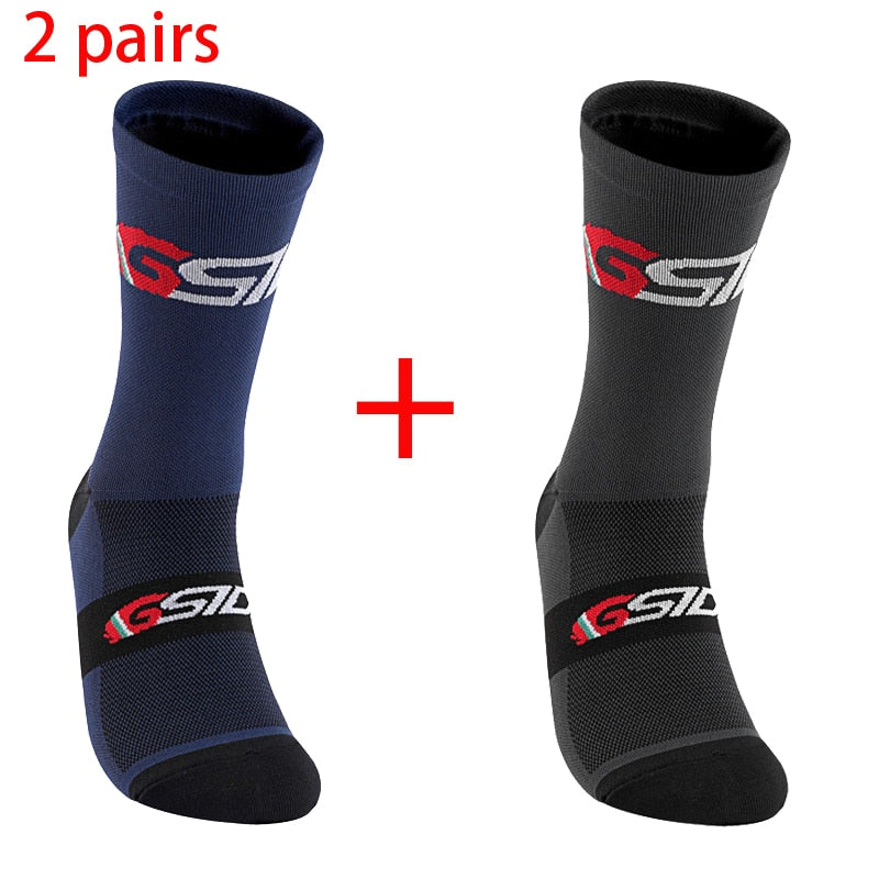 Compression Cycling Socks: Knee-High Comfort and Sporty Style BIKE FIELD