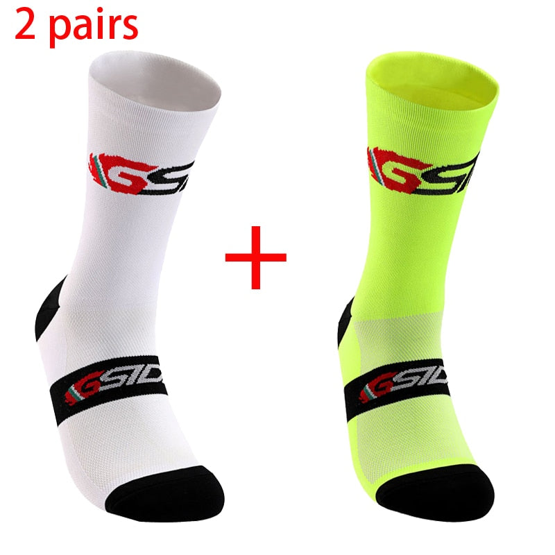 Compression Cycling Socks: Knee-High Comfort and Sporty Style BIKE FIELD