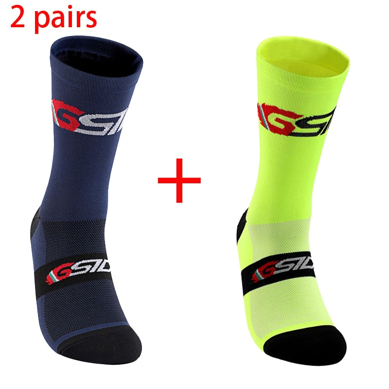 Compression Cycling Socks: Knee-High Comfort and Sporty Style BIKE FIELD