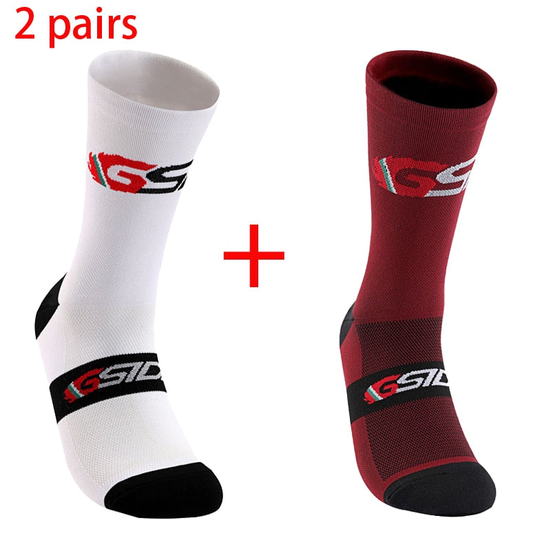 Compression Cycling Socks: Knee-High Comfort and Sporty Style BIKE FIELD