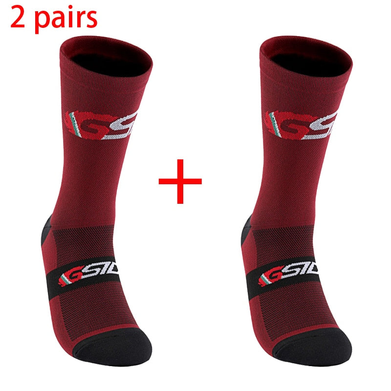 Compression Cycling Socks: Knee-High Comfort and Sporty Style BIKE FIELD