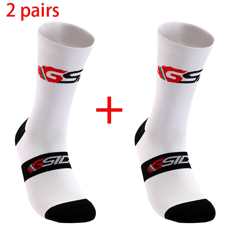 Compression Cycling Socks: Knee-High Comfort and Sporty Style BIKE FIELD