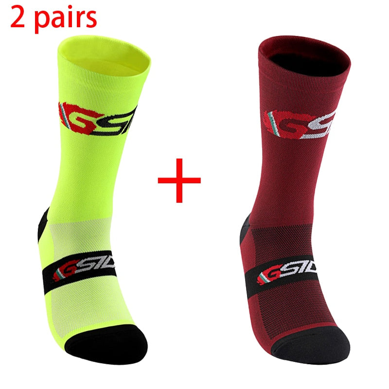 Compression Cycling Socks: Knee-High Comfort and Sporty Style BIKE FIELD