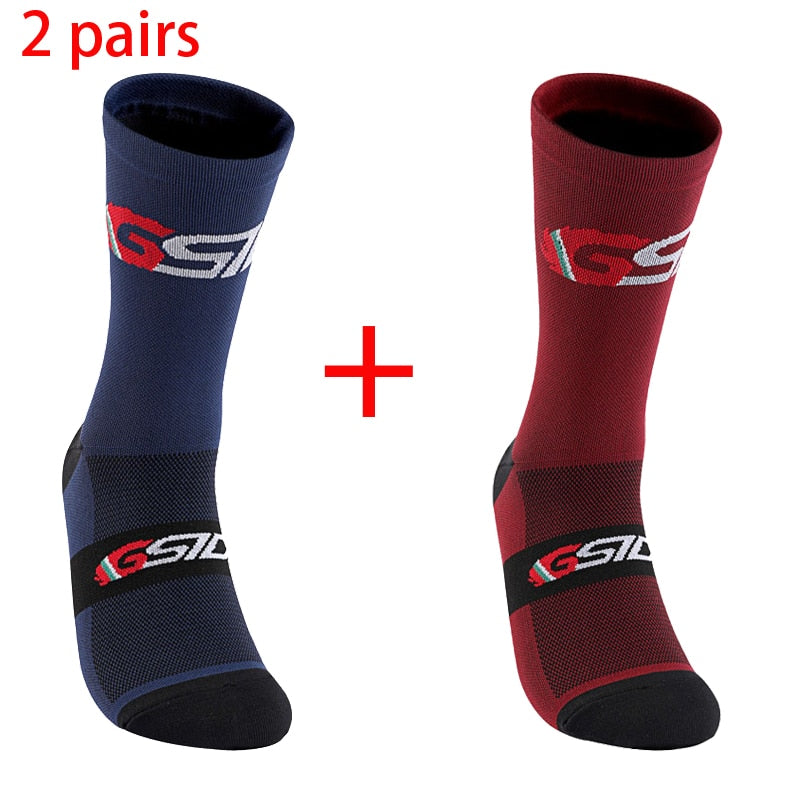 Compression Cycling Socks: Knee-High Comfort and Sporty Style BIKE FIELD